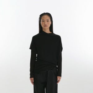 [리포스] Unbal Off-Shoulder Knit (Black)