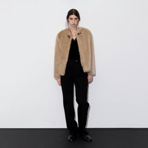 [포지트] [Italy] Le Vegan Fur Jacket - Beige