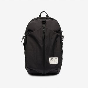 [뉴발란스] NBGCGS1203 / 메탈릭 경량 백팩 (BLACK)