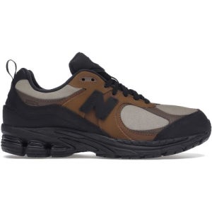 [뉴발란스] 2002R 더 베이스먼트 어스 브라운