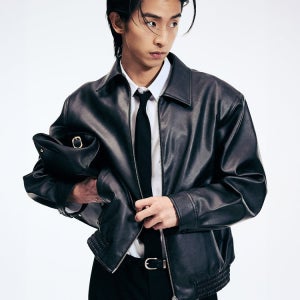 [티엔지티] Faux Leather Jumper (Vintage Black) TNJU6E104BK