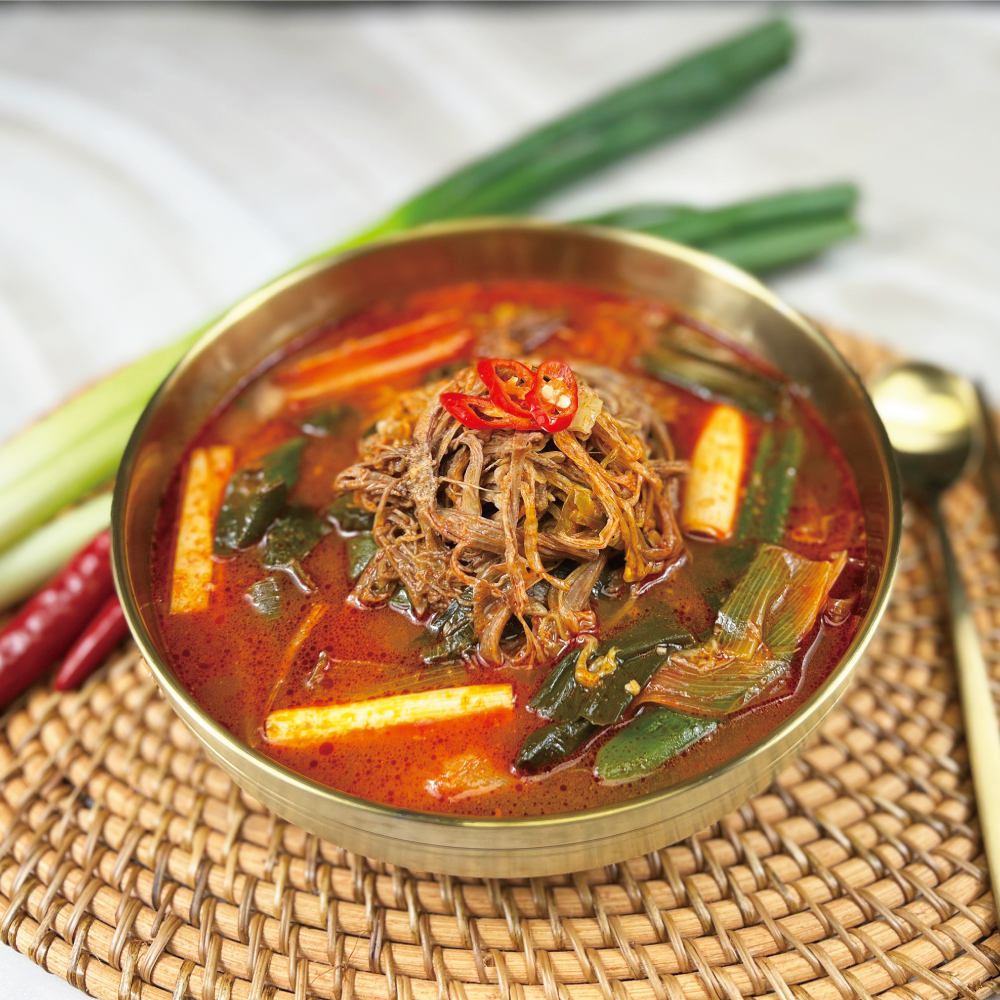 Green Onion Yukgaejang (Spicy Beef Soup) Instant Soup 700g, 1pc
