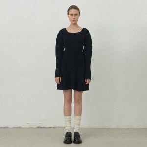 [롯데백화점] 아틀리에 나인 CABLE PUFF SLEEVE KINT DRESS (OP-6233) LE1220812016