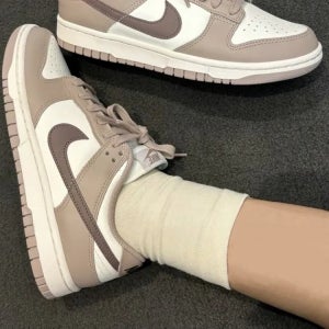 나이키 덩크 로우 스니커즈 베이지 디퓨즈드 토프 우먼스 DD1503-125