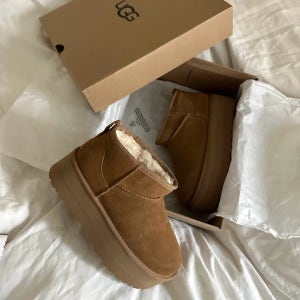 미국 UGG 어그 플랫폼 울트라 미니 체스트넛 블랙 바로 배송