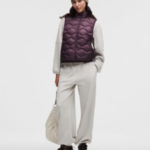 룰루레몬 여성 우먼스 페더웨이트 900 다운 필 퀼티드 베스트