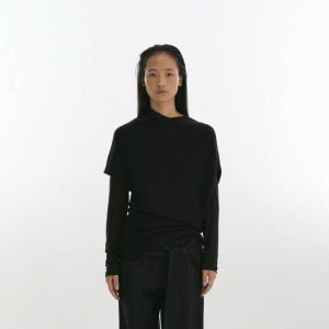 리포스 Unbal Off-Shoulder Knit (Black)
