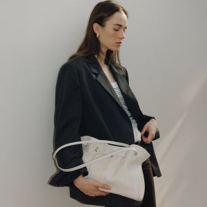 [루에브르] Plie Shoulder Medium FA6SB365-MJ