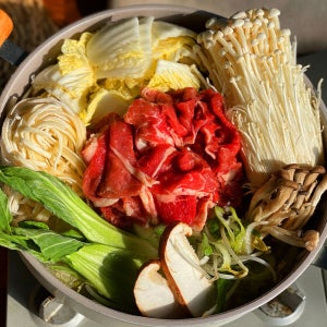 고기가 듬뿍 들어가 더욱 맛있고 든든한 샤브샤브 밀키트 1.24kg 1팩(3~4인분)