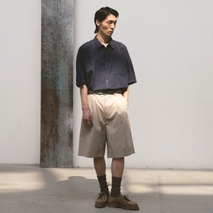 [어나더오피스] Hemingway Bermuda Pants (Universal-Khaki)