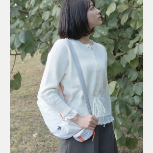 [데상트] [시오리 착용] 에어리 트래블 하프문백 SR123UBG1Y