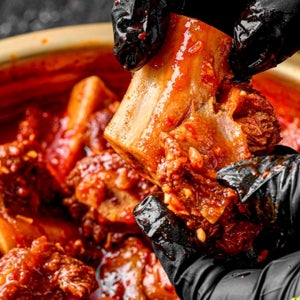 뼈와 살이 쏘-옥!! 대구명물 동인동 매운 소갈비찜 800g