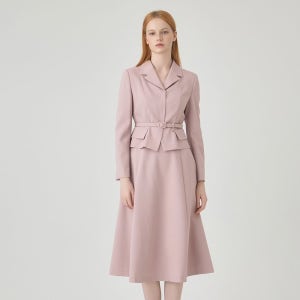 [롯데백화점] 라인 베르시온 벨티드 자켓 원피스 (NWOPOJ03) LE1219556306