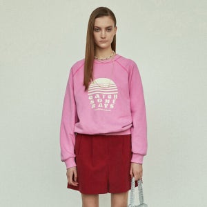 미드나잇서커스 Catch Some Rays Sweatshirt In Pink