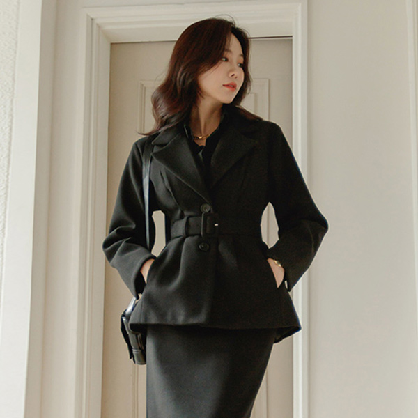 클래식 슬림 핀턱라인 벨티드 하프 자켓(누빔안감)