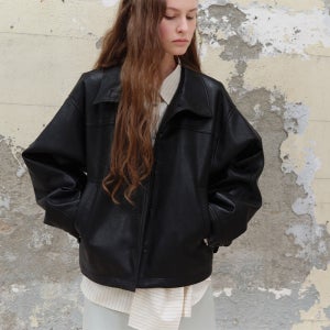 [조이그라이슨] Stand Collar Leather Jumper KL6SJ3450_10