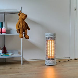 플러스마이너스제로 플러스마이너스제로 리플렉트 카본히터 700