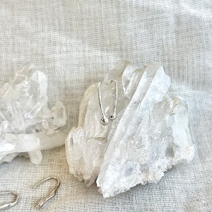 핸드메이드 플로우 방울 이어링 귀걸이, 투나_TUNA