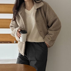 가볍고 정말 부드러운 부클 자켓