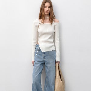 [아틀리에 나인] ONE OFF SHOULDER STRAP SLIM FIT KNIT (T-7180)