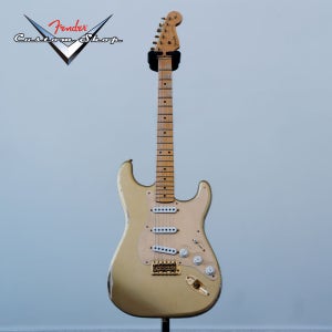B2 LIMITED EDITION 55 BONE TONE STRATOCASTER GOLD HARDWARE RELIC – AGED HLE GOLD [CZ558380 / 2022년식]