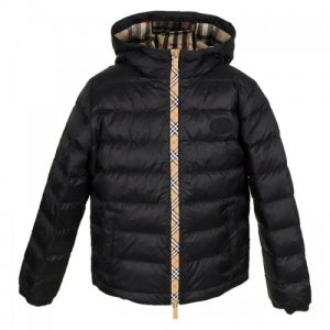 버버리 26SS 키즈 체크 테이프 후드 다운 자켓 블랙 8119808 A1189 6-10Y[60342191,버버리,체크테이프,후드다운자켓,팹스타일]