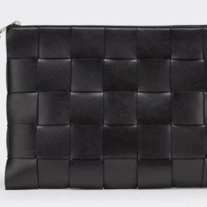 보테가베네타 클러치 파우치 블랙 실버 649616VBWD3 8803 Black silver 25FW 139225616