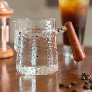 케이티알파쇼핑 나무 손잡이 크리스탈 유리 저그 500ml 물병 냉장고YYH-WCODE