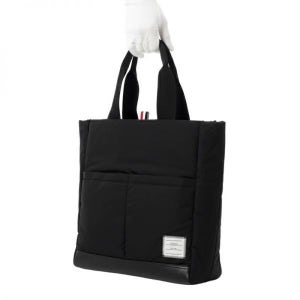 톰브라운 폴리 트윌 포켓 토트백 810129 26SS 토트 UAG228A 07259 001 151339592