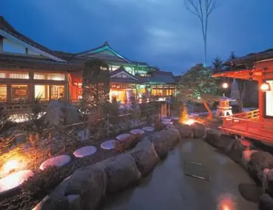 마스미 유메도노 (真澄 夢殿)