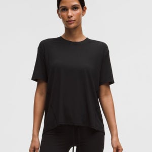 룰루레몬 여성 실키어필 타이백 숏슬리브 셔츠