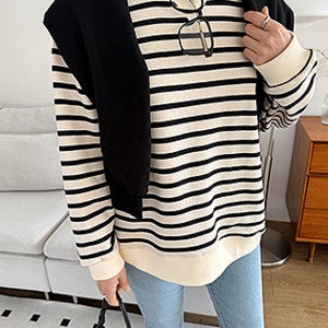 스트라이프 라글란 맨투맨 티