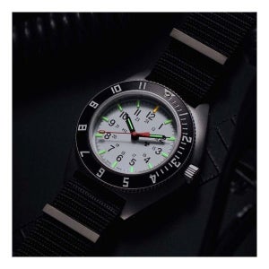 마라톤 41Mm Ssnavarctic 에디션, 타입 Ii - 파일로트 자동ma 자동 화이트 다이얼 남녀공용 시계 [세금포함] [정품] 패션