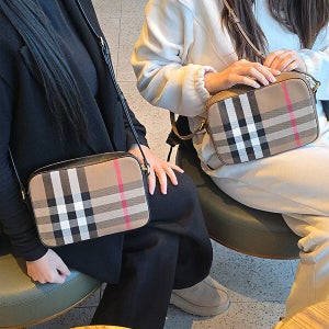 버버리 로고 LL LG 하우스체크 스몰 카메라 크로스백 2컬러 브라운 블랙 80844951 80840271