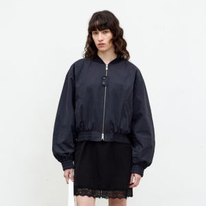 [쿠어 우먼] 피치드 코튼 크롭 봄버 (다크네이비)