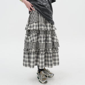 [타입서비스] Voluminous Check Tier Skirt [Black]