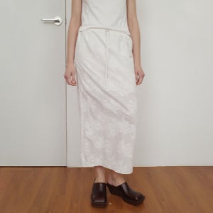 엔오르 [3차 리오더] Flower Lace Skirt - White