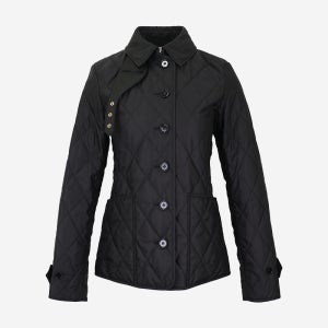 버버리 다이아몬드 퀼팅 재킷 8049866