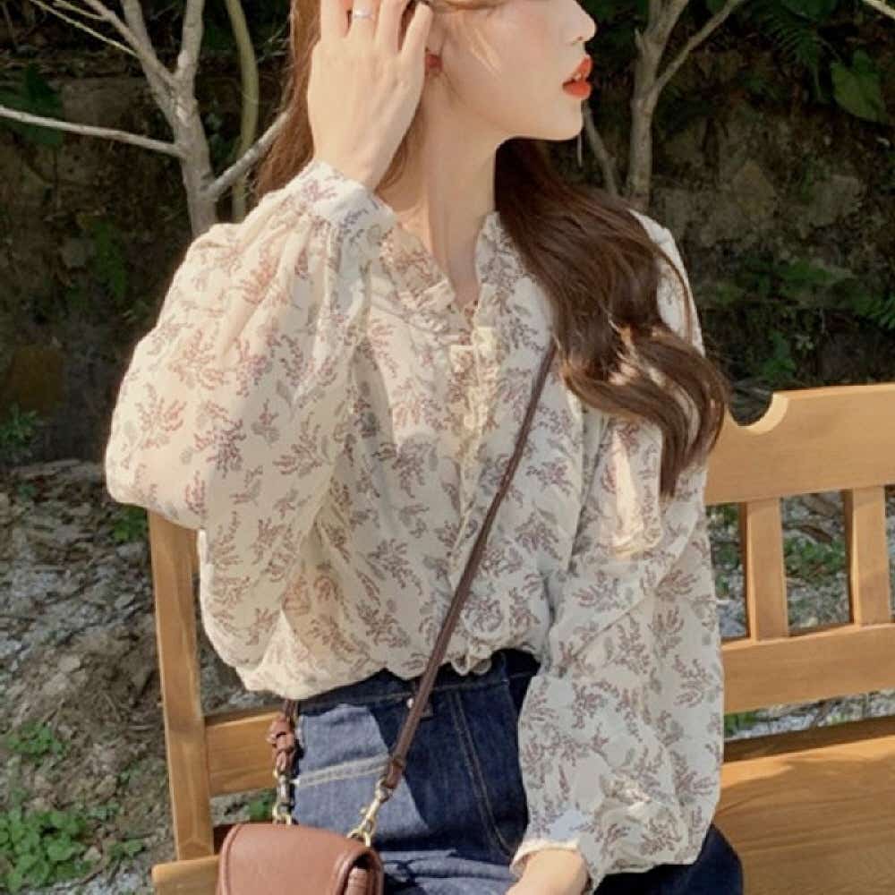 레이스 플라워 프릴 쉬폰 블라우스