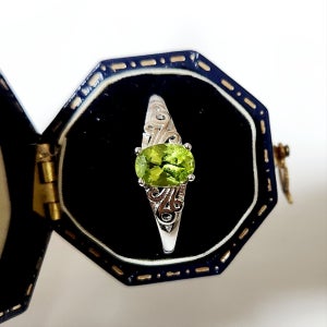 반짝반짝 컷팅 페리도트 원석 반지, 루미스톤(RUMISTONE)