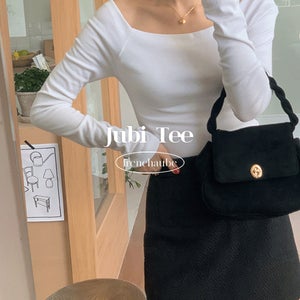 쥬비  오프숄더 슬림 파티 티셔츠(3color)