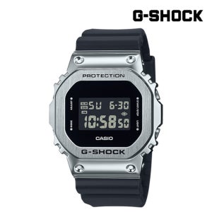 지샥 [롯데백화점]메탈베젤 GM-5600U-1DR MAIN 실버베젤 반전액정 스퀘어 방수시계