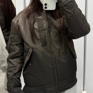 유니클로 질샌더 하이브리드 다운 오버 사이즈 MA1 남성용 2컬러 485339