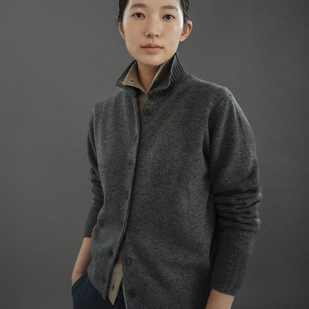 [이시이] Cashmere Button Up Cardigan (Charcoal)