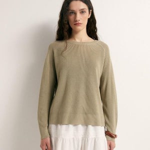 스페라 라운드넥 펄 니트 심플 스웨터 58210008809 KAKI_P01858210008809