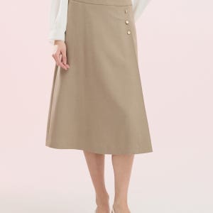 [요하넥스] 세미 A라인 장식버튼 스커트