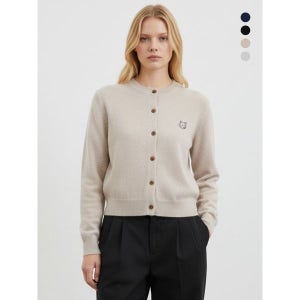 [메종키츠네]  여성 볼드 폭스 헤드 패치 라운드넥 가디건