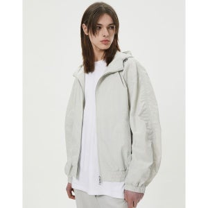 [TNGT] 크림 싱글 레이어 스포티 후드 윈드브레이커 바람막이 TNJU4E103CR