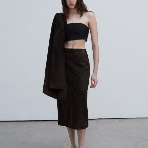 [베르데마르] Suede Straight midi Skirt 진한갈색 VSK25A423S