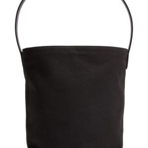 더로우 N S 파크 미디엄 토트백 Park medium tote bag ROW29UN3BCKZZZZZ00 143133120